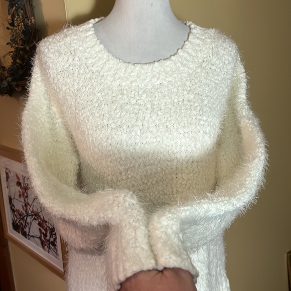 SHOW ME YOUR MUMU Size Medium Fuzzy Crop Varsity Sweater Nubby Ecru Ivory Soft - Picture 12 of 16
